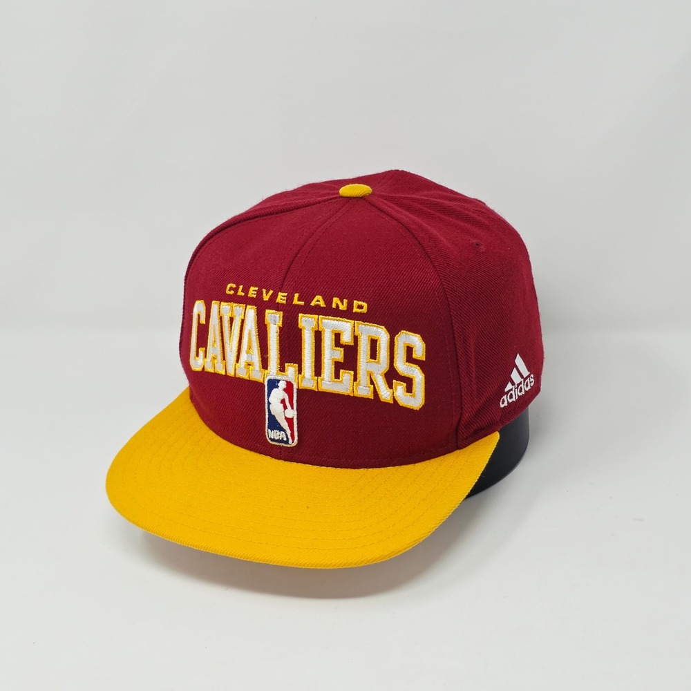Adidas Cleveland Cavaliers NBA Draft Cap Snapback Hat Gold/Burgundy Two-Tone
